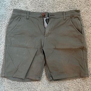 Mugsy Olives Chino Shorts - Olive - 32W